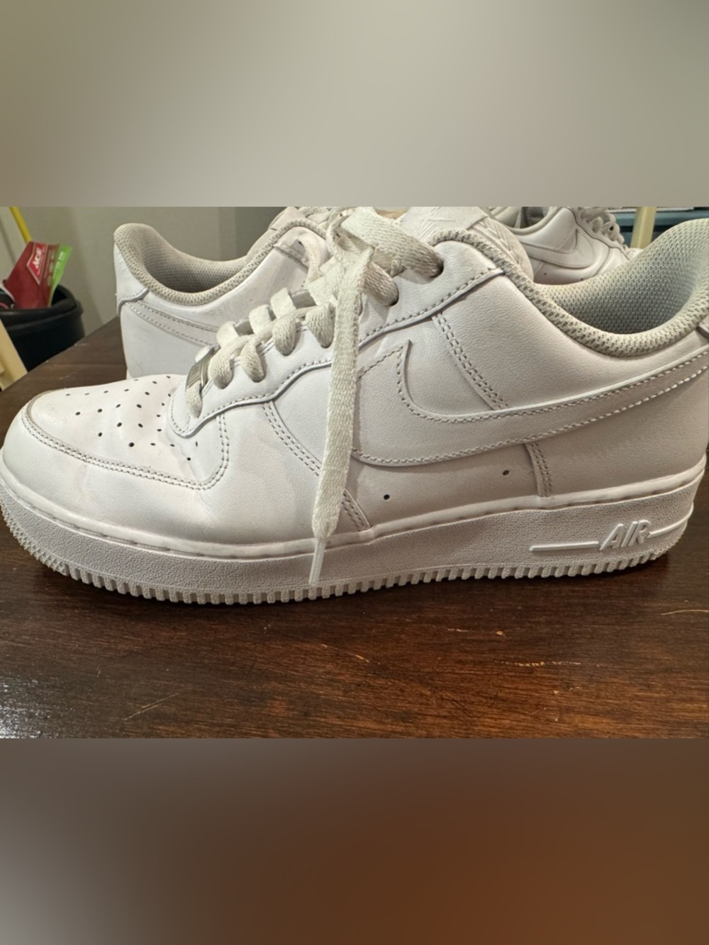 Nike Air Force 1 Low White Sneakers – Men’s Size 9.5